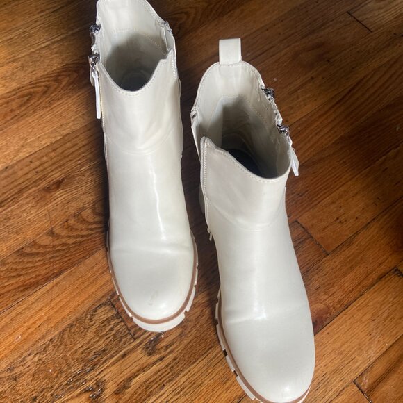 Off-white/bone, chunky, double zip chelsea boot by Mia size 10 - Picture 3 of 4